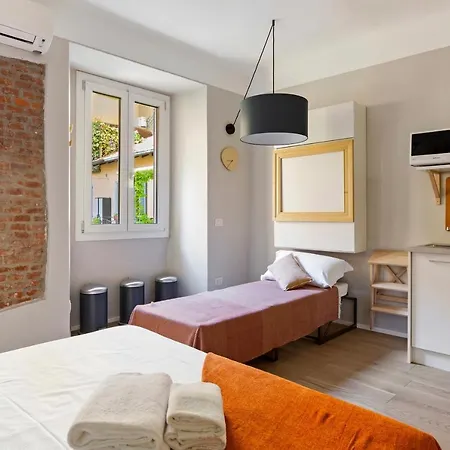 Guesthost - Sempione & Garibaldi Comfy Apartment